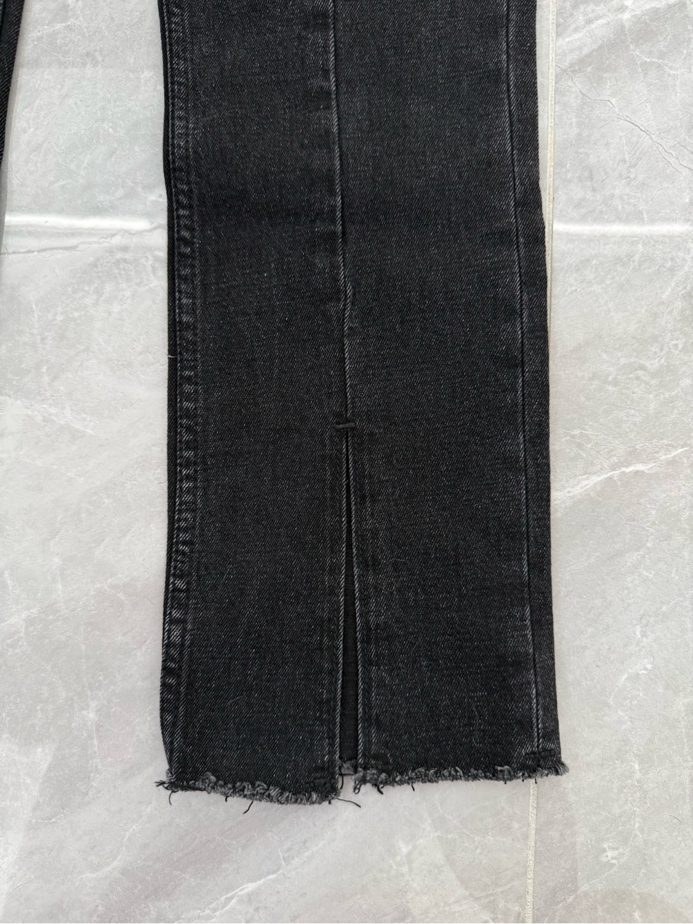 Women’s Abercrombie & Fitch The Skinny High Rise Jeans Split Hem Size 28 Short - Picture 5 of 15